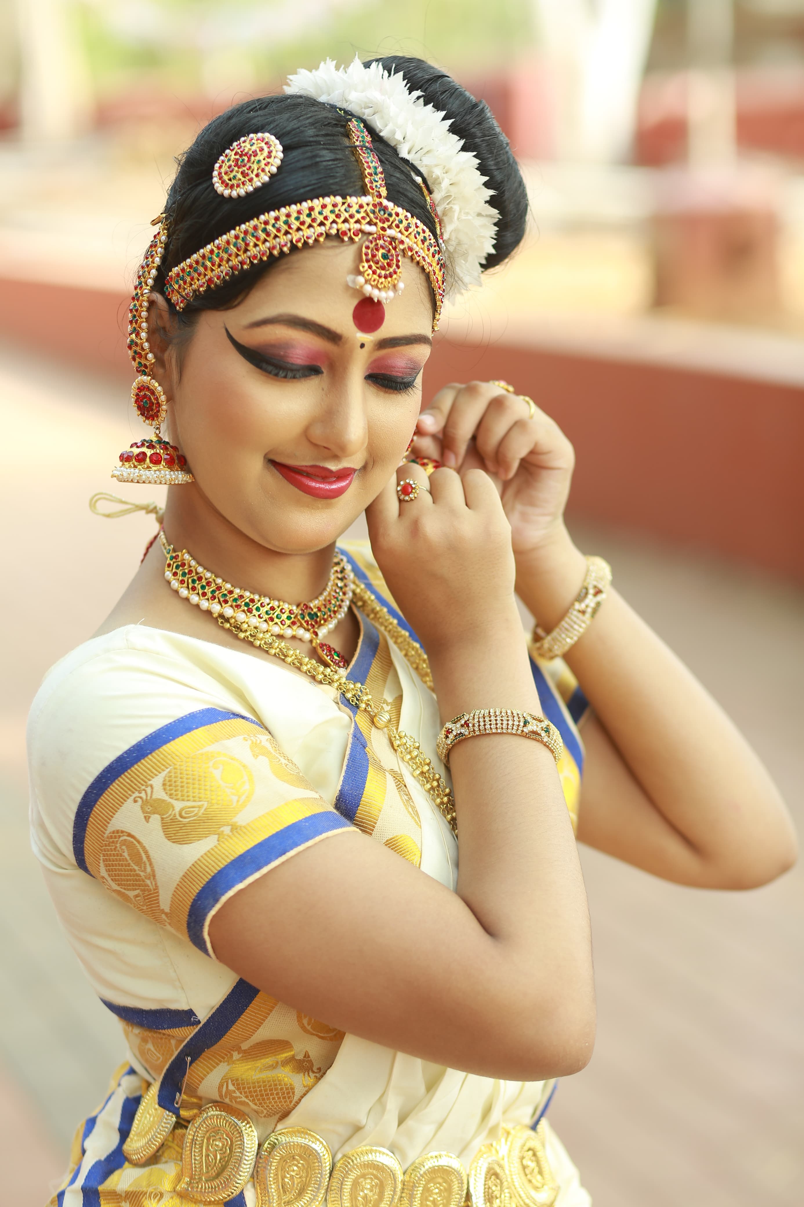 MOHINIYATTAM  ENGLISH